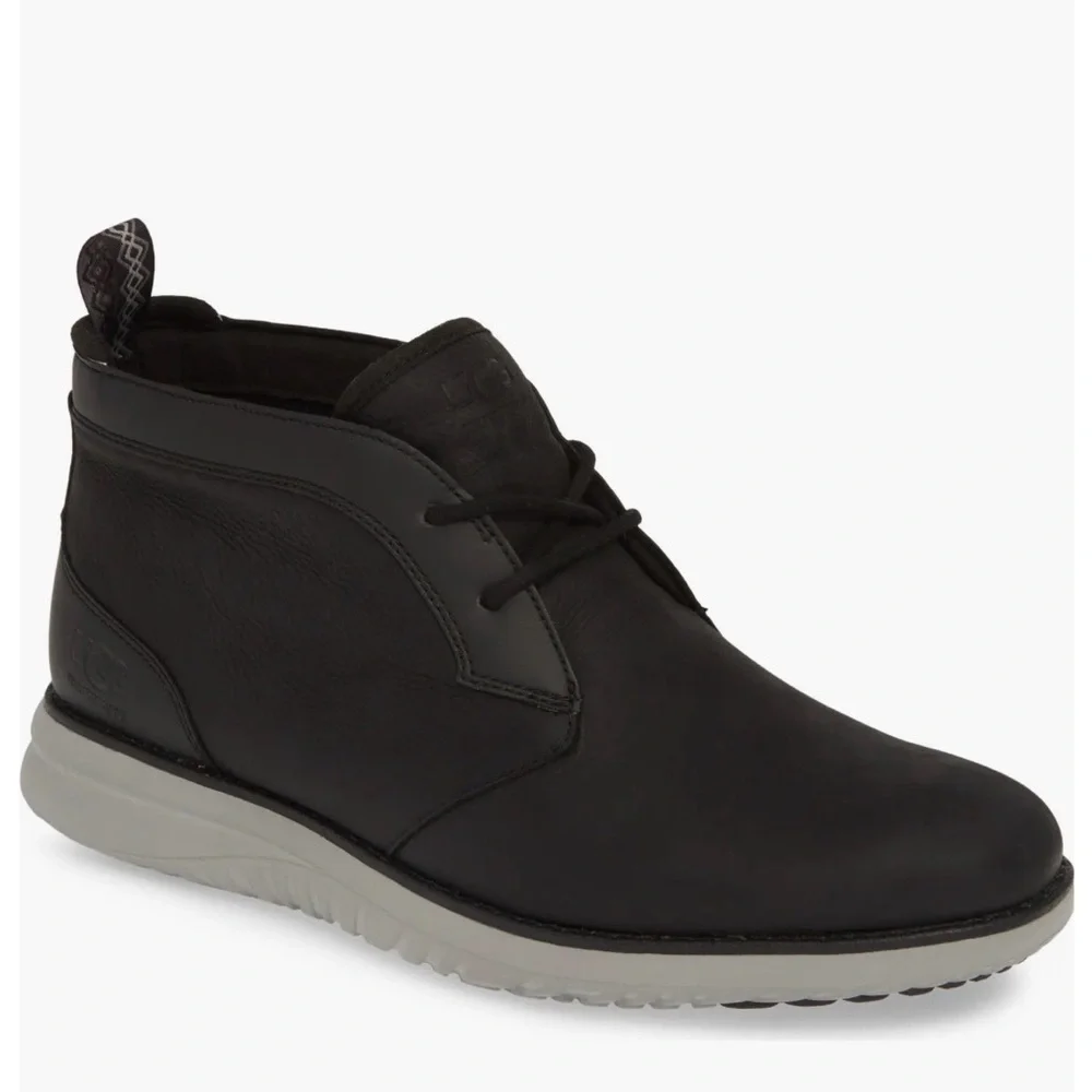 UGG Union Chukka Boot Men’s Black Leather Sz 11 Contemporary Minimalist career
